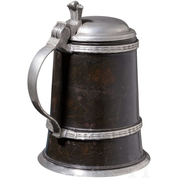 A pewter mounted Saxon serpentine tankard, ca. 1680