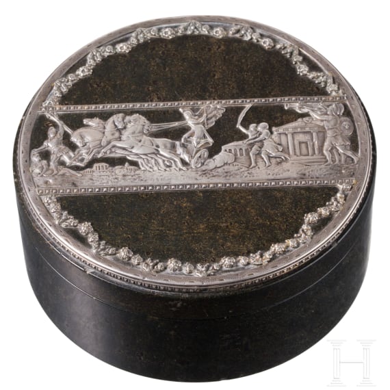 A silver-mounted Saxon serpentine box, 1st half of the 19th century