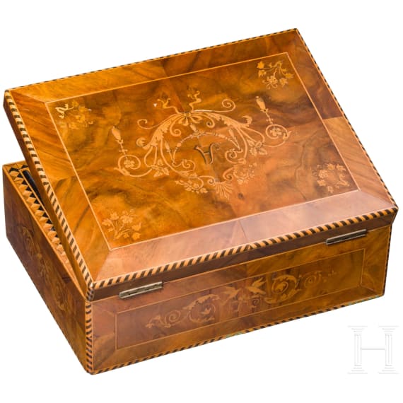 A German wooden marquetry casket, 19th century