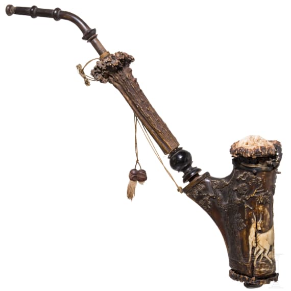 A carved stag horn pipe by Johann Leberecht Schulz in Meiningen, circa 1830
