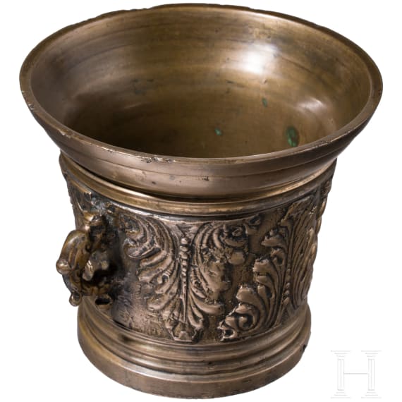 A Swiss bronze mortar with acanthus leaf decoration, ca. 1700