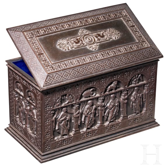 A German cast iron casket with apostle cycle, Ilsenburg, 2nd half of the 19th century
