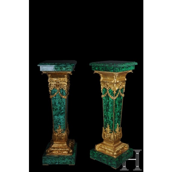 A pair of bronze-mounted marble columns in faux malachite, 2nd half of the 20th century