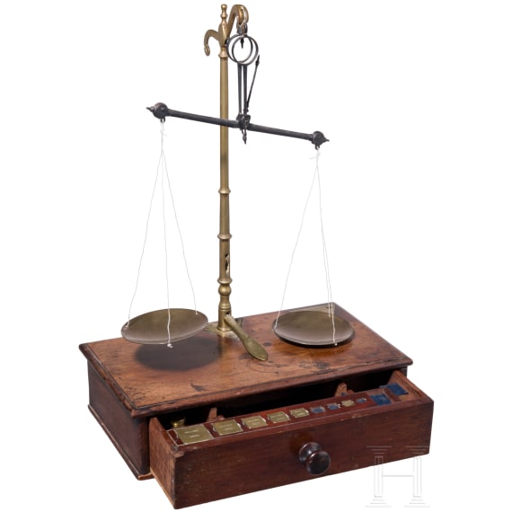 A set of British apothecary scales, 1st half of the 19th century