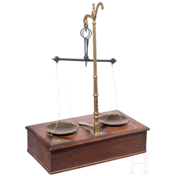 A set of British apothecary scales, 1st half of the 19th century