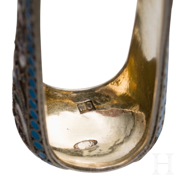 A pair of Russian silver and cloisonne enamel sugar tongs, a sugar spoon and a desert fork, Moscow, Mikhail Zorin, 1908
