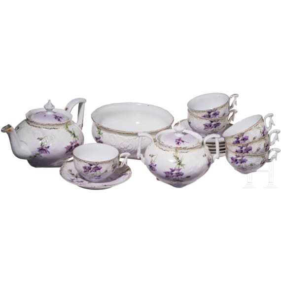 A Russian porcelain tea set, Moscow-Verbilki, Gardner porcelain factory, circa 1900