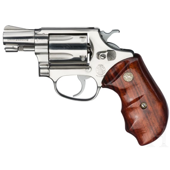 A Smith & Wesson Mod. 60
