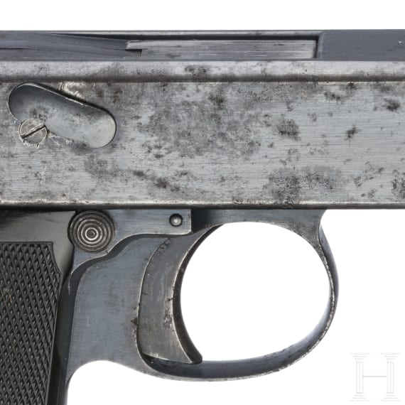 A Webley & Scott .455 Mark I N (Navy)