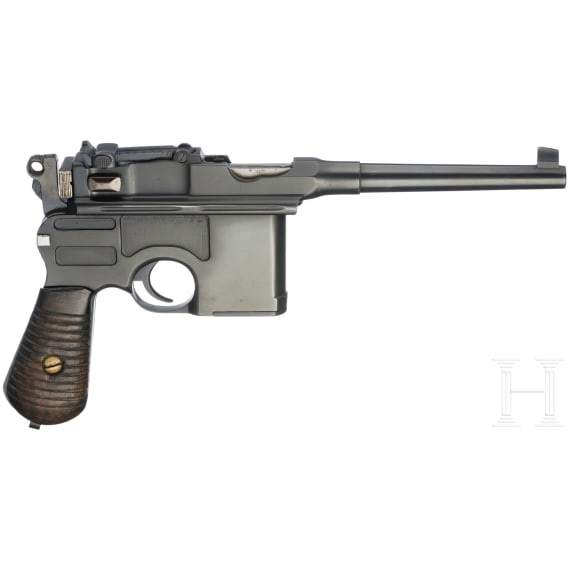 An Astra Azul MM 31, with shoulder stock