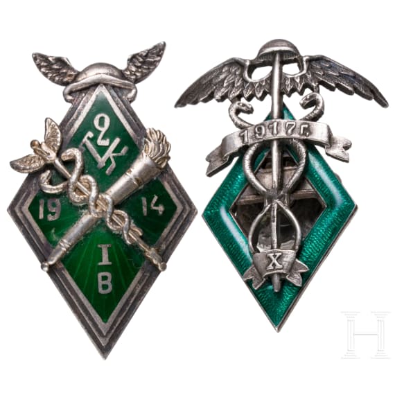 Zwei Abschlussabzeichen der Fachschulen, Russland, datiert 1914 und 1917