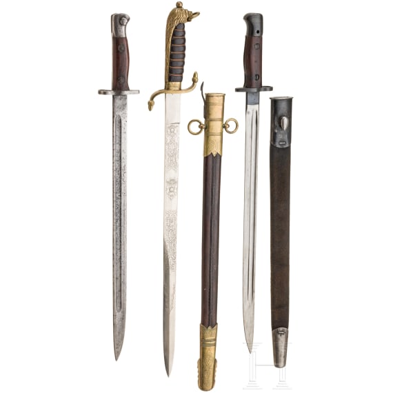 Royal Navy Midshipman's Dirk und zwei Bajonette, 20. Jhdt.