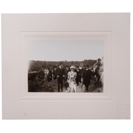 Neun Fotos von Gro&szlig;f&uuml;rstin Maria Pawlowna Romanowa von Russland, Prinz Wilhelm von Schweden, Gro&szlig;f&uuml;rstin Jelisaweta Fjodorowna u.a., 1905 - 1915