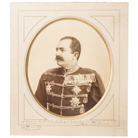 K&ouml;nig Milan I. von Serbien - gro&szlig;es Portraitfoto mit Widmung, datiert 1889