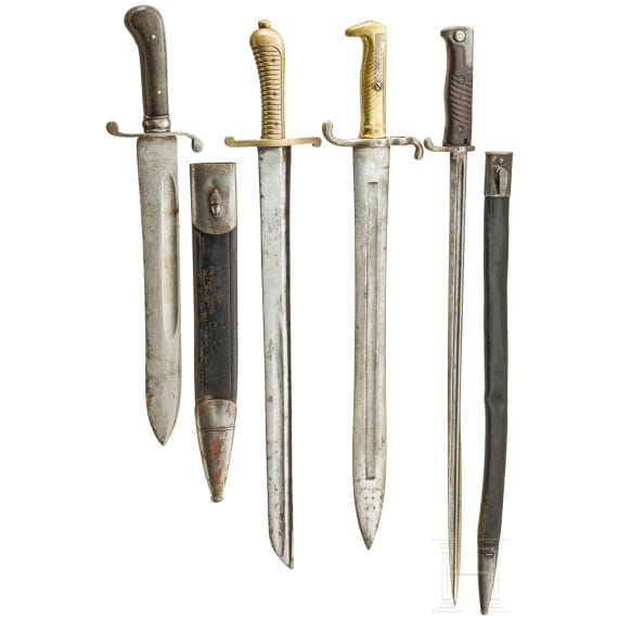 Sammlung von zw&ouml;lf Seitengewehren, 18. - 20. Jhdt.
