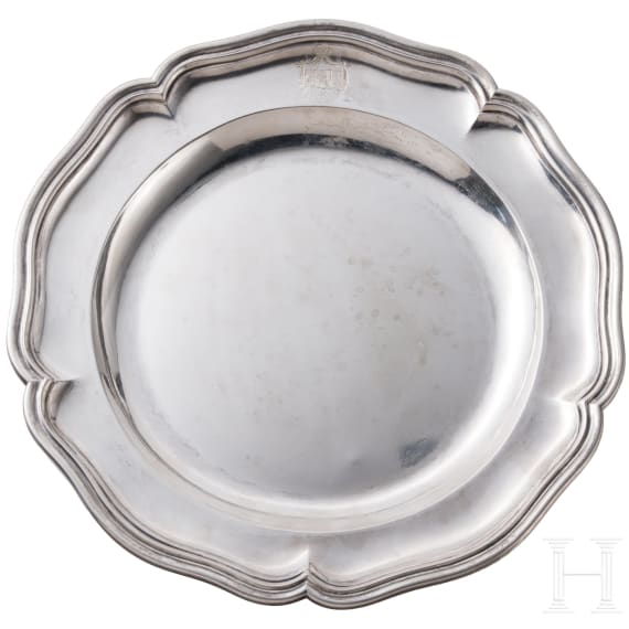 K&ouml;nig Ludwig II. von Bayern (1845 - 1886) - silberner Platzteller aus dem kgl. Tafelsilber, um 1880