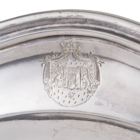 K&ouml;nig Ludwig II. von Bayern (1845 - 1886) - silberner Platzteller aus dem kgl. Tafelsilber, um 1880