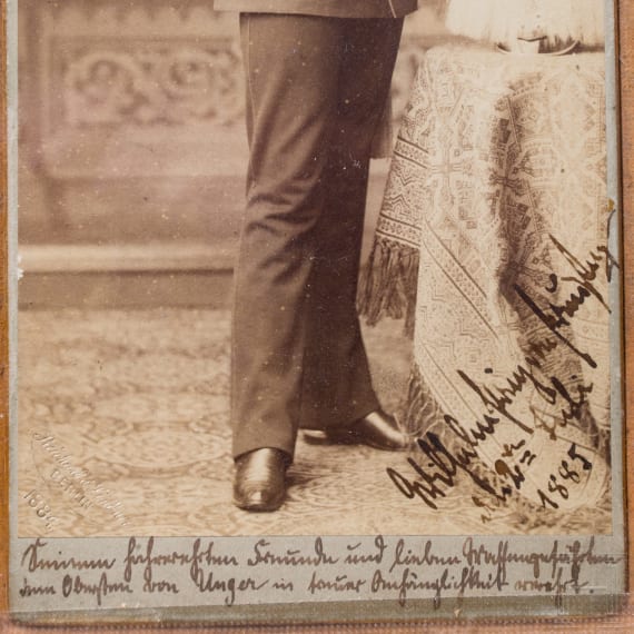 Zwei Hohenzollern-Portraits, datiert 1885 und 1886