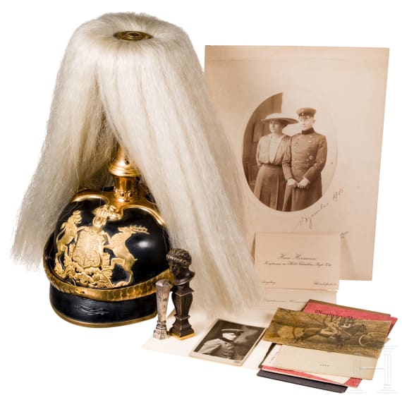 Generalmajor Hans Herrmann (1875 - 1953) - Helm als Offizier der w&uuml;rttembergischen Feldartillerie, acht Fotos und zwei Petschaften aus dem Nachlass
