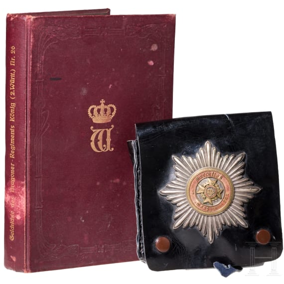 Dragoner-Regiment K&ouml;nig (2. W&uuml;rttembergisches) Nr. 26 - Kartuschtasche und signierte Regimentsgeschichte