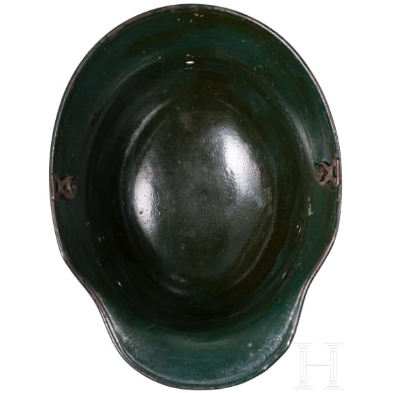 Stahlhelm M 16 mit Mimikry-Anstrich