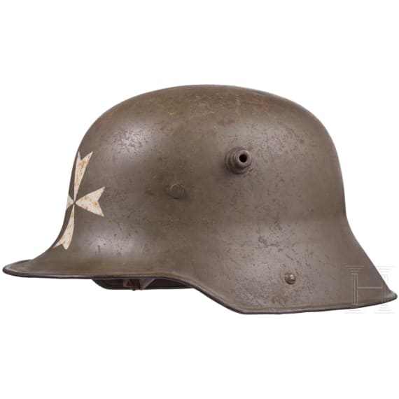 Stahlhelm M 16 mit Freikorpszeichen