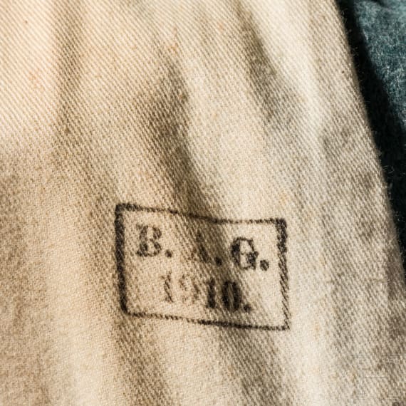 Waffenrock f&uuml;r das J&auml;ger-Regiment zu Pferde Nr. 5, gesiegelte Probe, datiert 1910