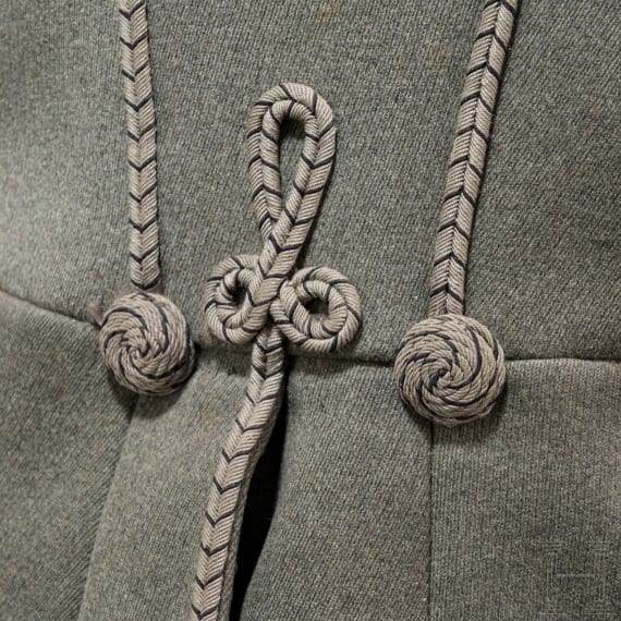 Feldgraue Attila f&uuml;r einen Oberleutnant im 2. Leib-Husaren-Regiment "K&ouml;nigin Viktoria von Preu&szlig;en" Nr. 2, um 1915