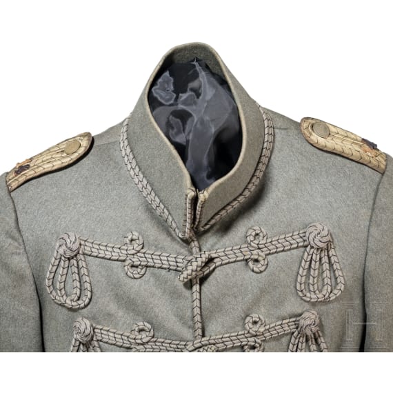 Feldgraue Attila f&uuml;r einen Leutnant im Husaren-Regiment Landgraf Friedrich II. von Hessen-Homburg (2. Kurhessisches) Nr. 14, um 1915