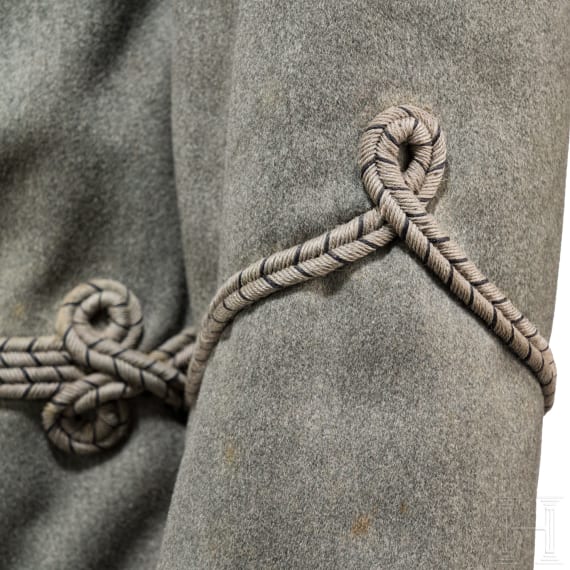 Feldgraue Attila f&uuml;r einen Leutnant im Husaren-Regiment Landgraf Friedrich II. von Hessen-Homburg (2. Kurhessisches) Nr. 14, um 1915