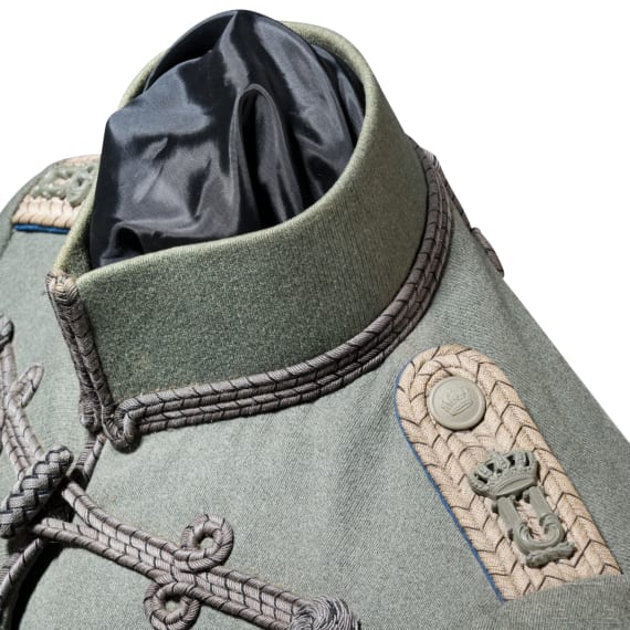 Feldgraue Attila f&uuml;r einen Leutnant im Husaren-Regiment "K&ouml;nig Humbert von Italien" (1. Kurhessisches) Nr. 13