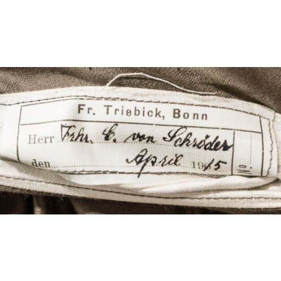 Feldgraue Attila f&uuml;r einen Leutnant im Husaren-Regiment "K&ouml;nig Wilhelm I." (1. Rheinisches) Nr. 7, datiert 1915