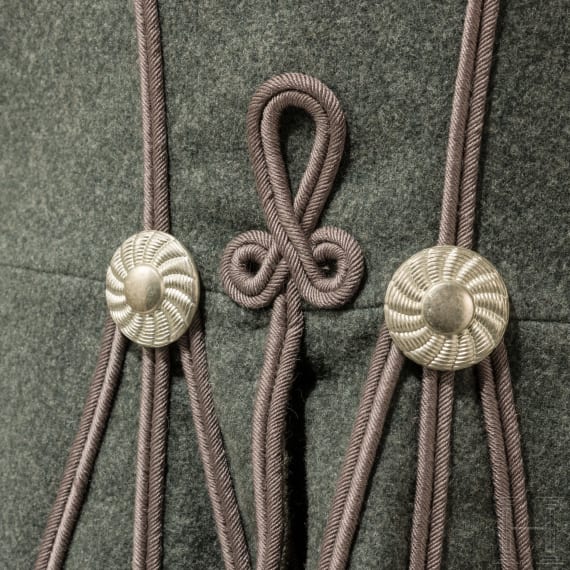 Feldgraue Attila f&uuml;r Mannschaften/Unteroffiziere im Husaren-Regiment Nr. 14 (gesiegelte Probe), datiert 1915