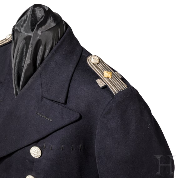 Rock der "Gro&szlig;en Uniform" eines Beamten im Range eines Oberleutnants