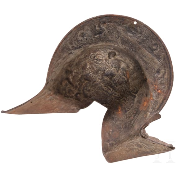 Dekorationselement aus Eisenguss in Form einer Sturmhaube, deutsch, um 1860
