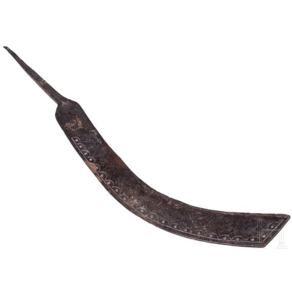Bronzene Reiseikone mit Heiligem Georg, Tonkopf eines Mannes, Punzverzierte Hippe aus Eisen, 18. - 19. Jhdt.