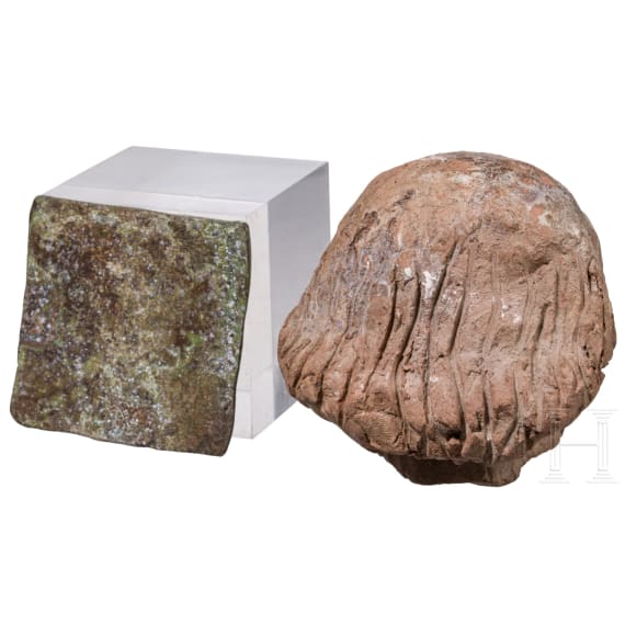 Bronzene Reiseikone mit Heiligem Georg, Tonkopf eines Mannes, Punzverzierte Hippe aus Eisen, 18. - 19. Jhdt.