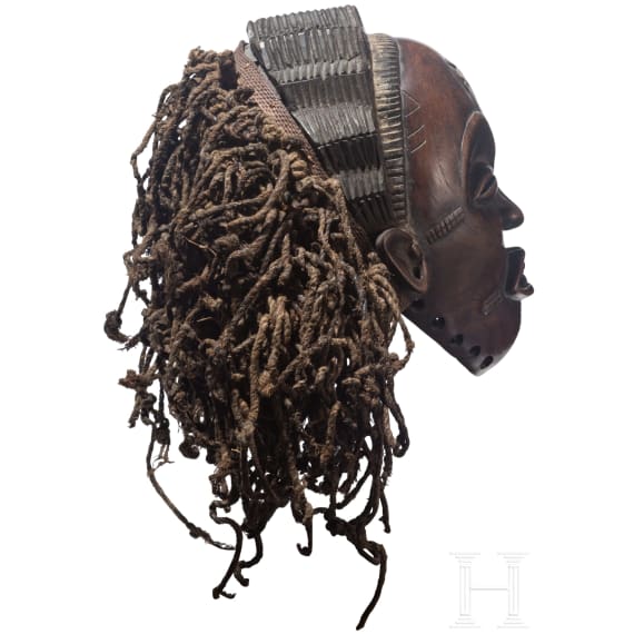 Mwana-Pwo-Maske der Chokwe, Mosambik, 20. Jhdt.