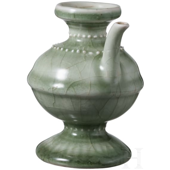 Bedeutendes und seltenes kleines Seladon-K&auml;nnchen, China, Ming-Dynastie, wohl Yongle-Periode, 14./15. Jhdt.