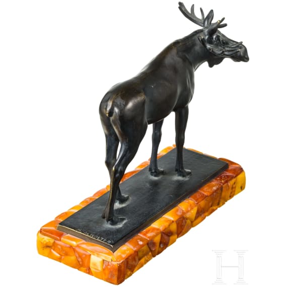 A bronze figure of a moose, probably by Hendrik Scholten, circa 1930