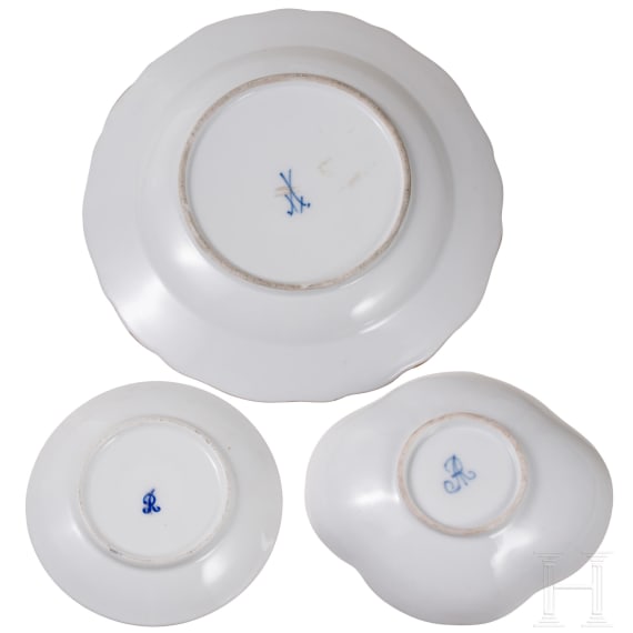 A porcelain cholocate cup with saucer, a mocha cup with saucer and a plate, Dresden, Helena Wolfsohn, late 19th century