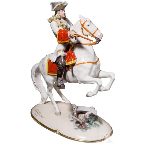 A porcelain soldier figure on horseback "Major du R&eacute;giment de Diesbach 1702-1717", Nymphenburg, 20th century