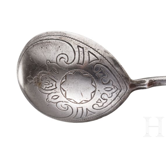 A partially gilt Russian silver sugar bowl and spoon, St. Petersburg, 1875 (sugar bowl)/circa 1910 (spoon)