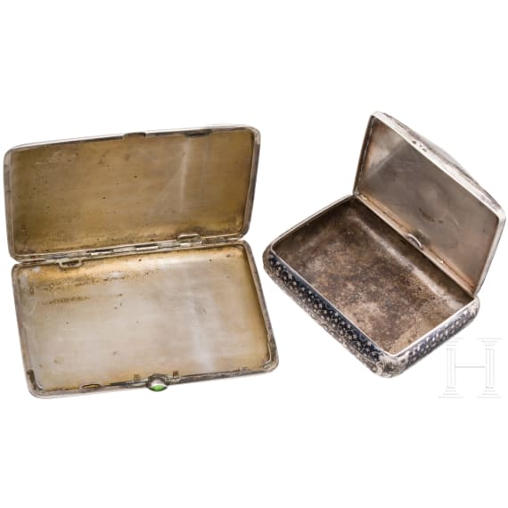 Two Russian silver cigarette cases, late 19th century/1908-17