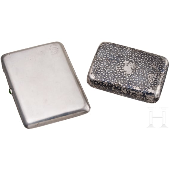 Two Russian silver cigarette cases, late 19th century/1908-17