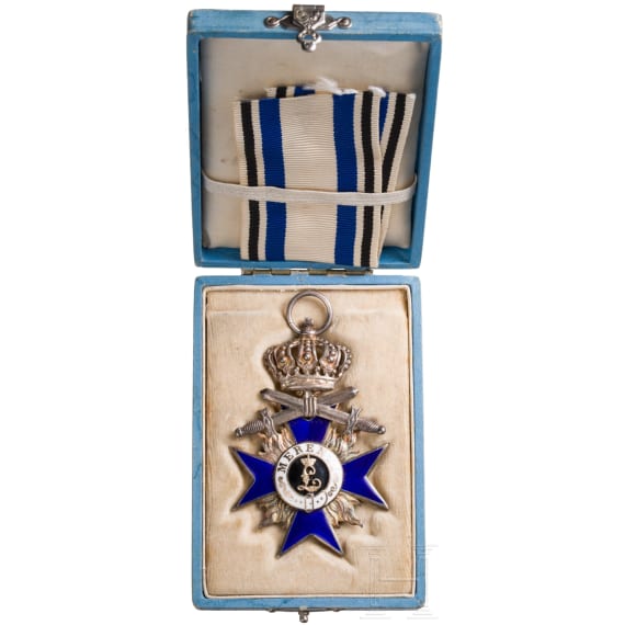 Milit&auml;r-Verdienstorden - Kreuz 4. Klasse mit Krone und Schwertern im Etui