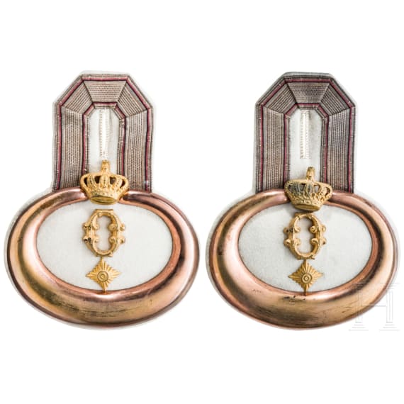 A pair of epaulettes for officers in Queen Olga's Dragoon Regiment (1st W&uuml;rttemberg) No. 25, circa 1900