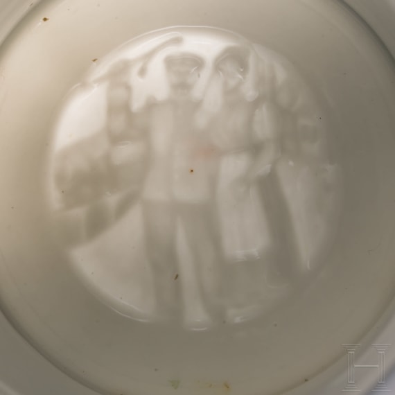 Three reservist mugs of the W&uuml;rttemberg Uhlan Rgt. "King Wilhelm" and a commemorative mug "War Christmas 1915"
