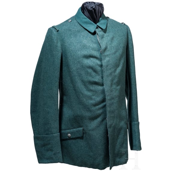 A replica of the M 15 field tunic