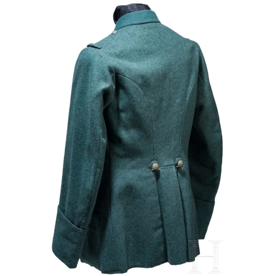 A replica of the M 15 field tunic